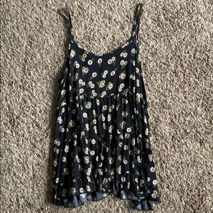 Daisy print long flowy tank top.